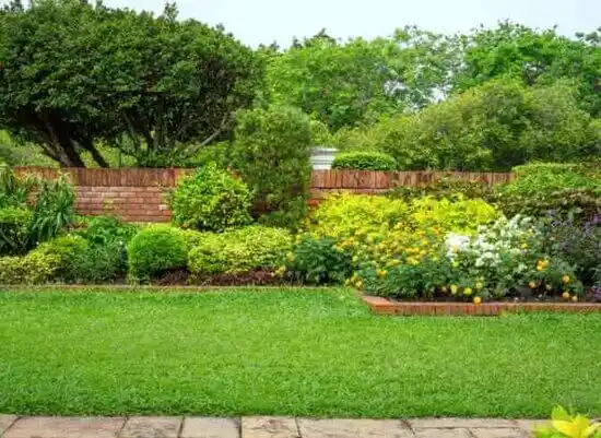 landscaping services La Crescent